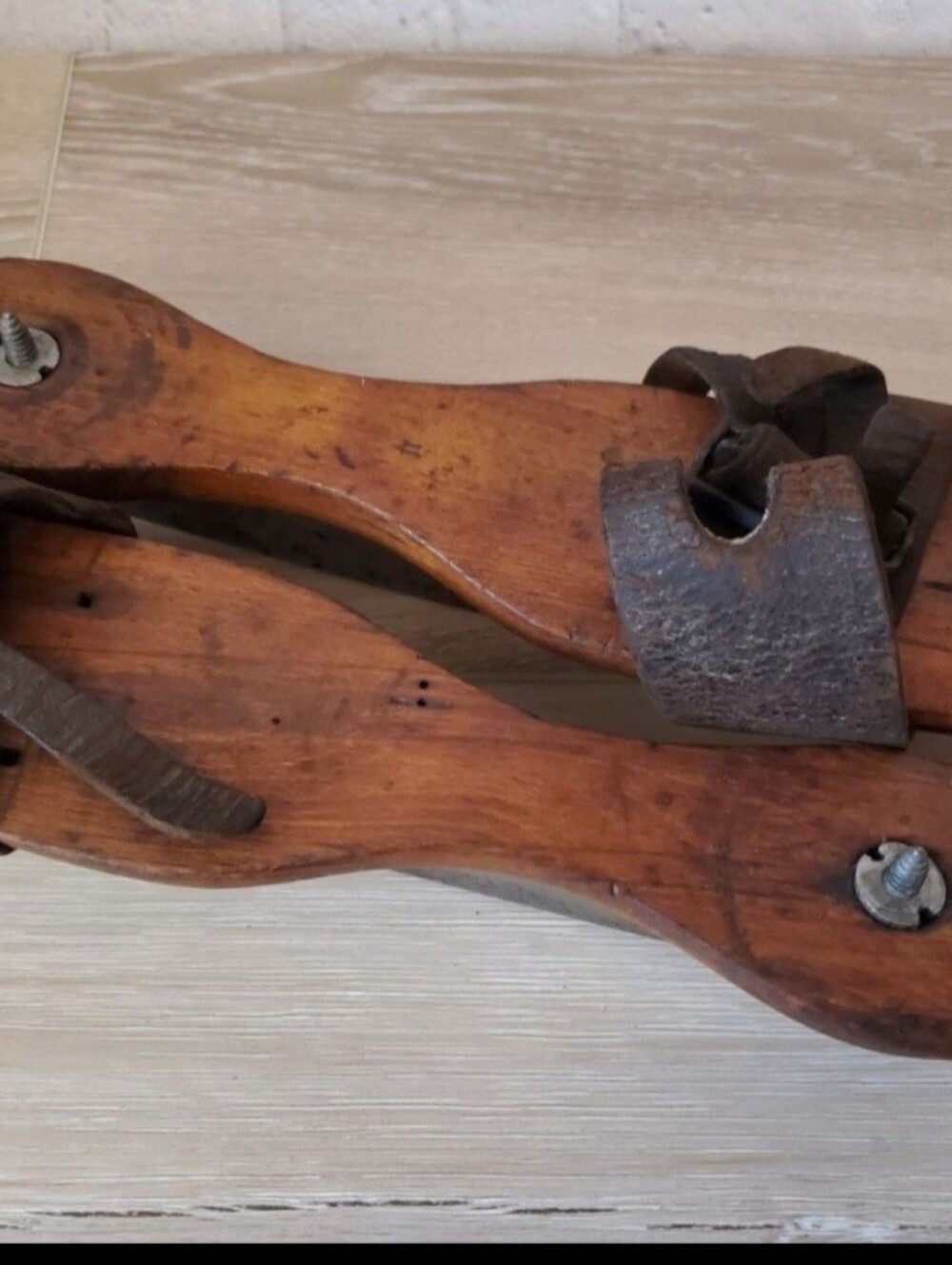 Vintage/ Antique Rustic Wooden Ice Skates with Leather Straps Union Hardware - Picture 3 of 12